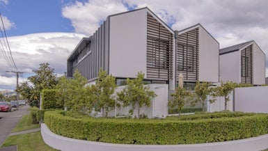156 Holly Road, St Albans, Christchurch - Carousel 1