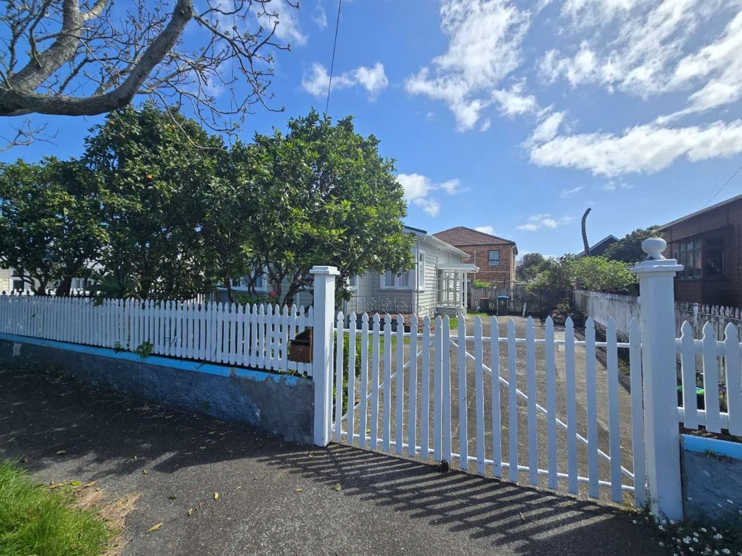 7 Pine Street, Mount Eden, Auckland - Carousel 12