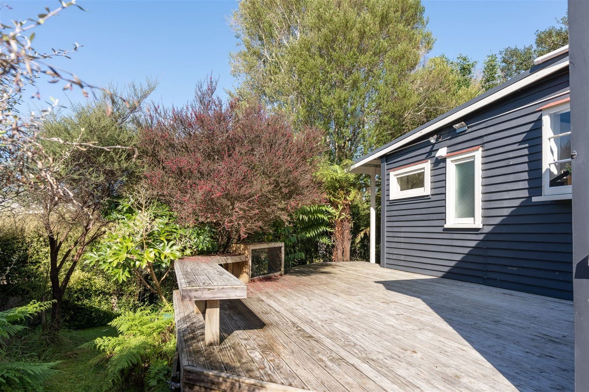 17A Saxbys Road, Glenview, Hamilton - Carousel 15