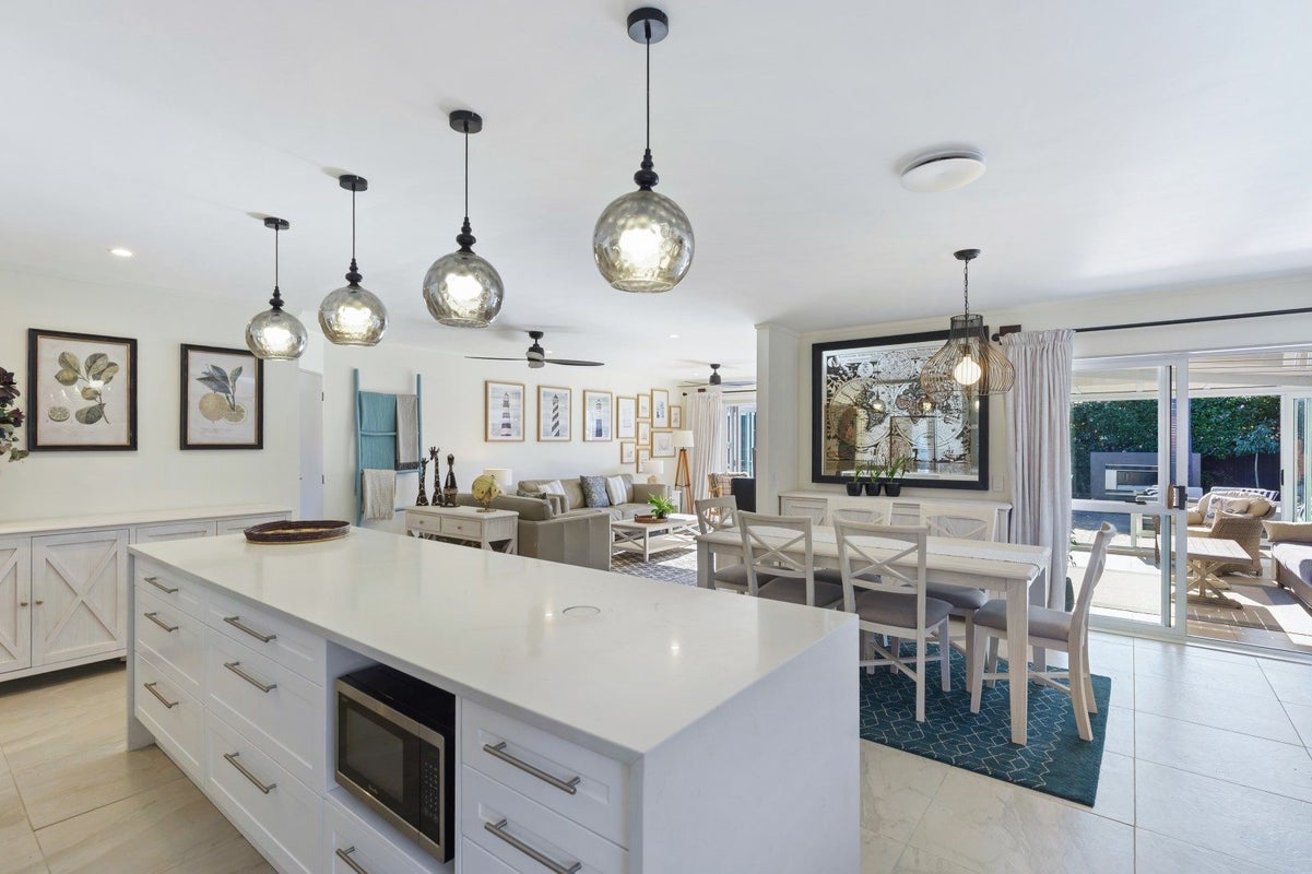 71 Cedar Drive, Paraparaumu Beach, Paraparaumu - Carousel 1