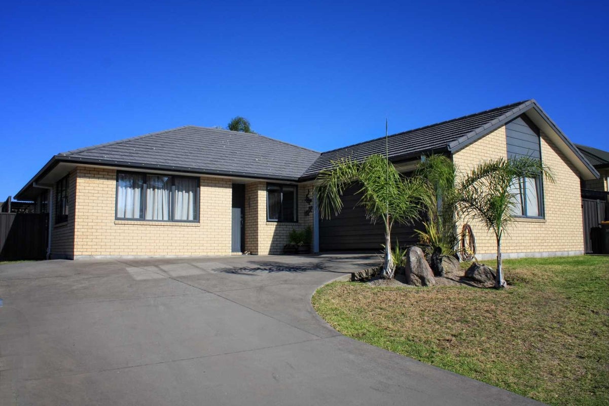 10 Omega Place, Coastlands, Whakatane - Carousel 1