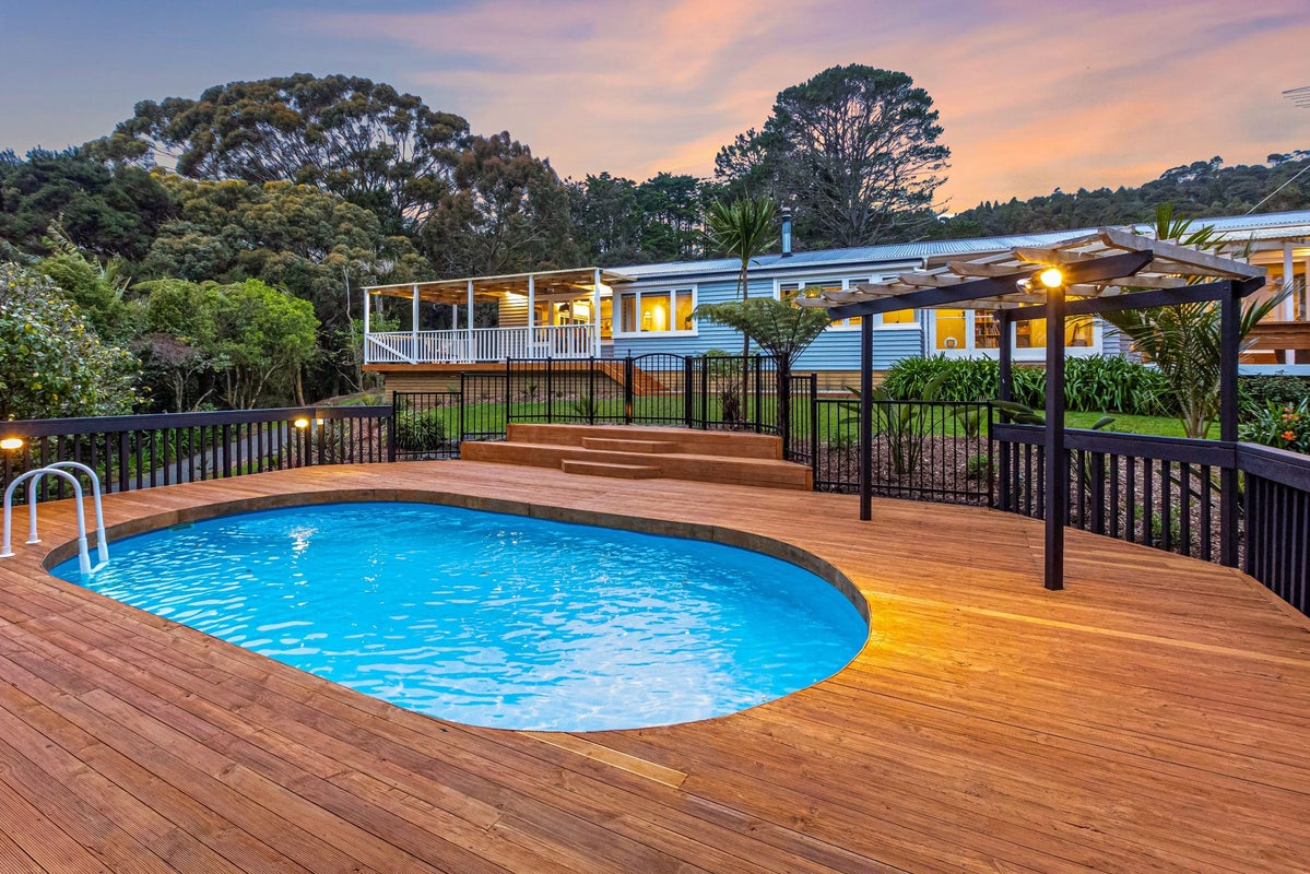 61 Coulter Road, Swanson, Auckland - Carousel 1