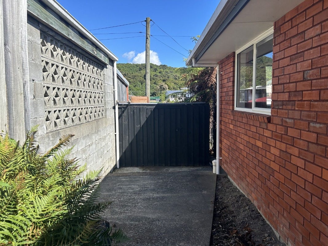 157B Waikawa Road, Picton - Carousel 21