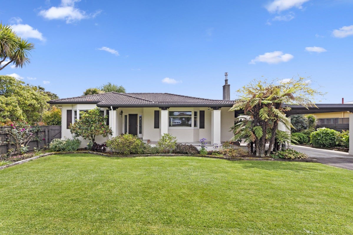 101 Weraroa Road, Levin, Levin - Carousel 20
