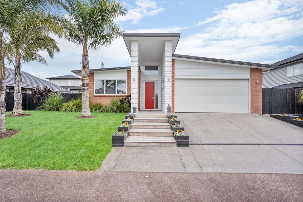 59 Capriana Drive, Karaka, Papakura - Carousel 1