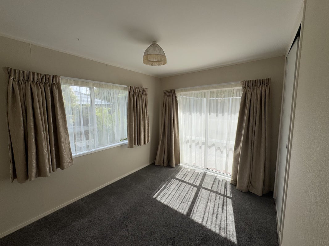 105 East Coast Road, Castor Bay, Auckland - Carousel 24