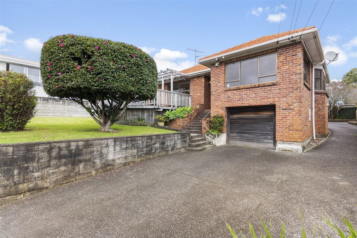 41 Godden Crescent, Mission Bay, Auckland - Carousel 1