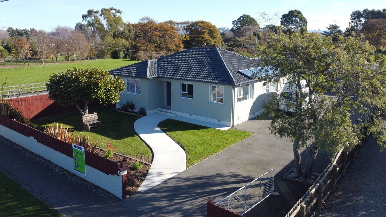 74 Awamoa Road, Holmes Hill, Oamaru - Carousel 1
