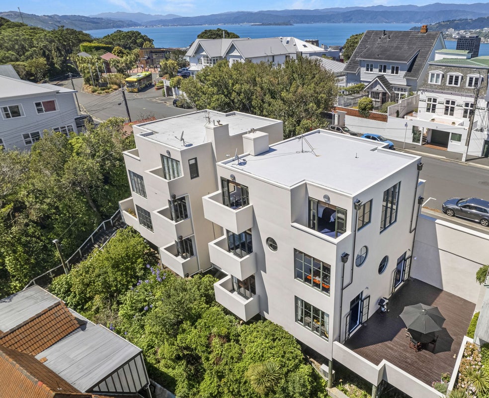 12 Upland Road, Kelburn, Wellington - Carousel 1