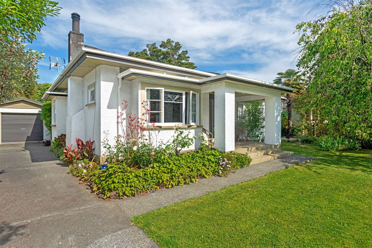 113 Harris Street, Inner Kaiti, Gisborne - Carousel 1