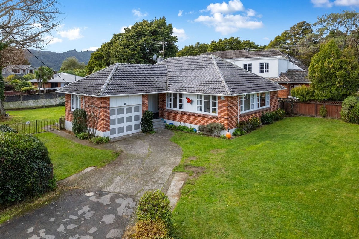 8A Wood Street, Wallaceville, Upper Hutt - Carousel 1