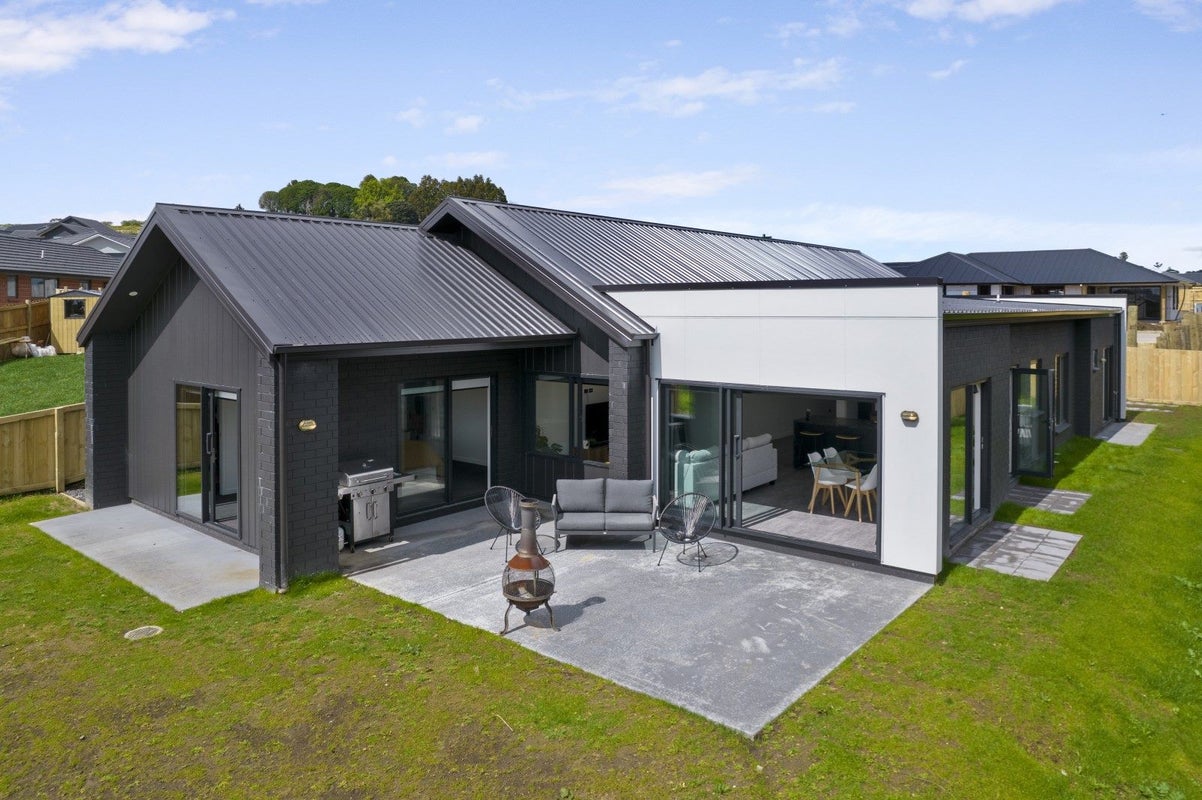48 Hass Drive, Ohauiti, Tauranga - Carousel 1