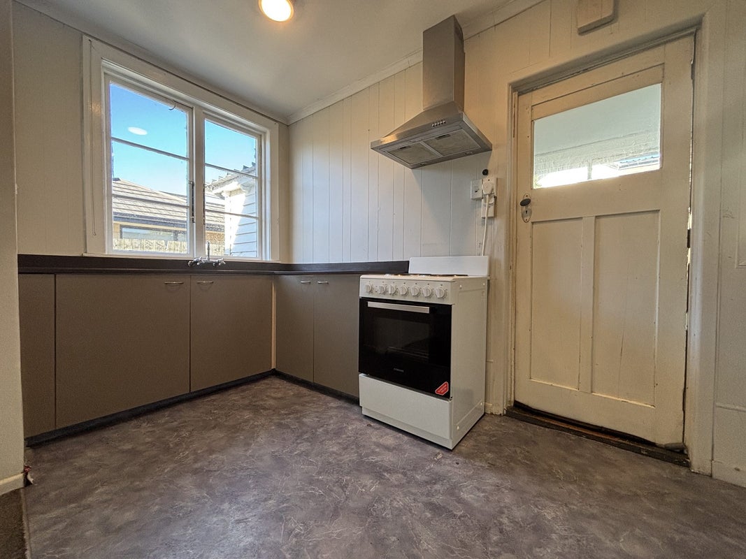 56 Grenville Street, Waltham, Christchurch - Carousel 2