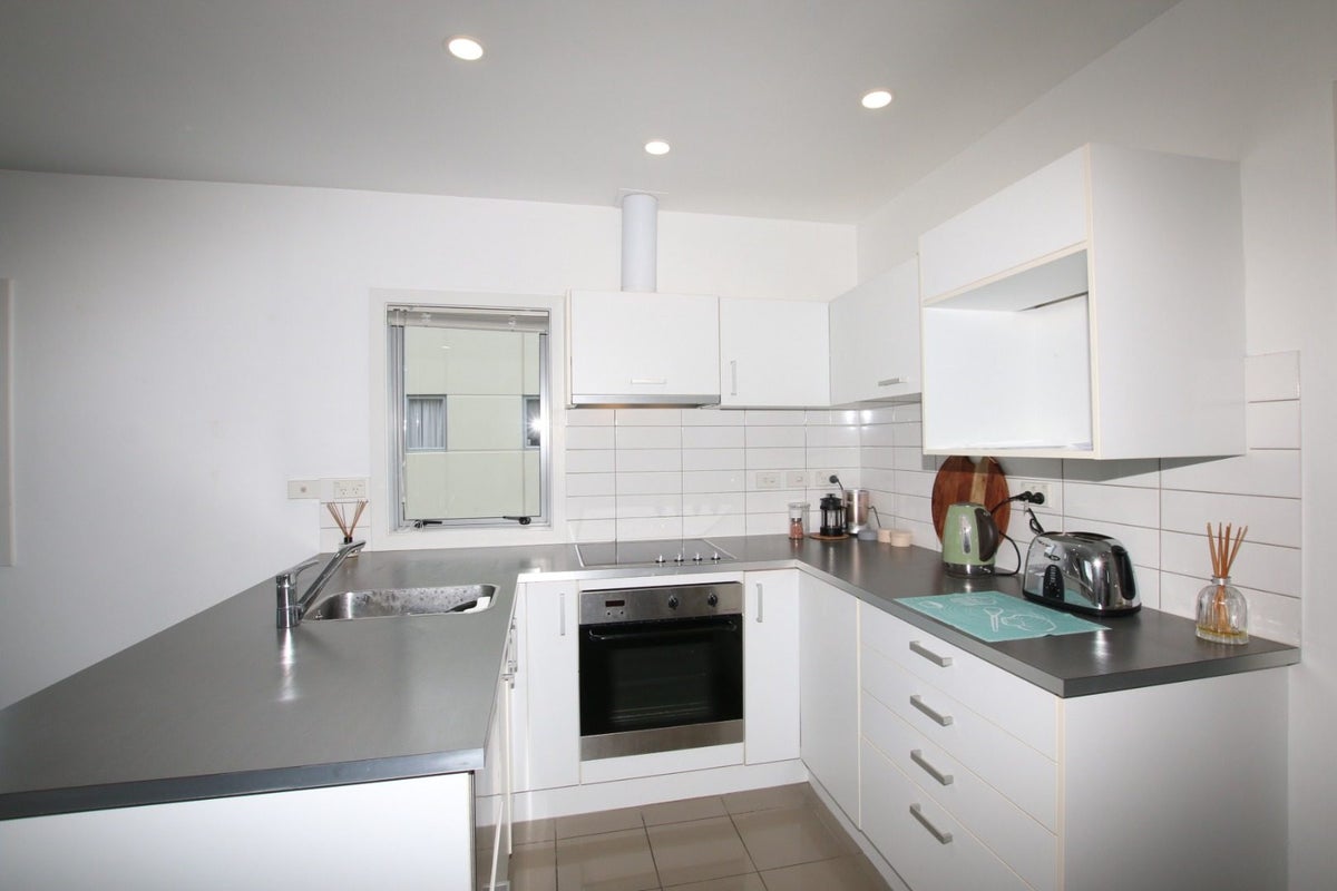 11D/71 Spencer Road, Oteha, Auckland - Carousel 2
