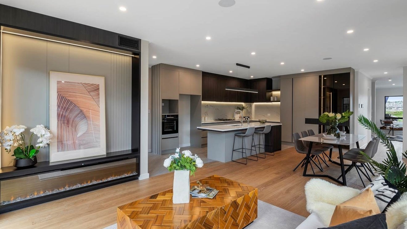 63 Malahide Drive, Flat Bush, Auckland - Carousel 1