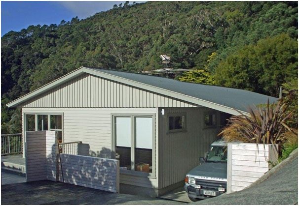 57 Waitohu Road, York Bay, Lower Hutt - Carousel 1