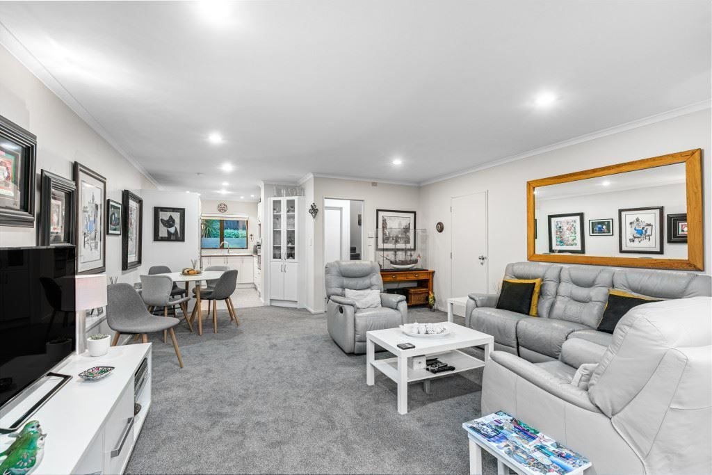 5/102 Greenhithe Road, Greenhithe, Auckland - Carousel 2