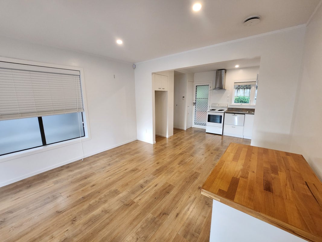 4/10 Tawa Road, Onehunga, Auckland - Carousel 30