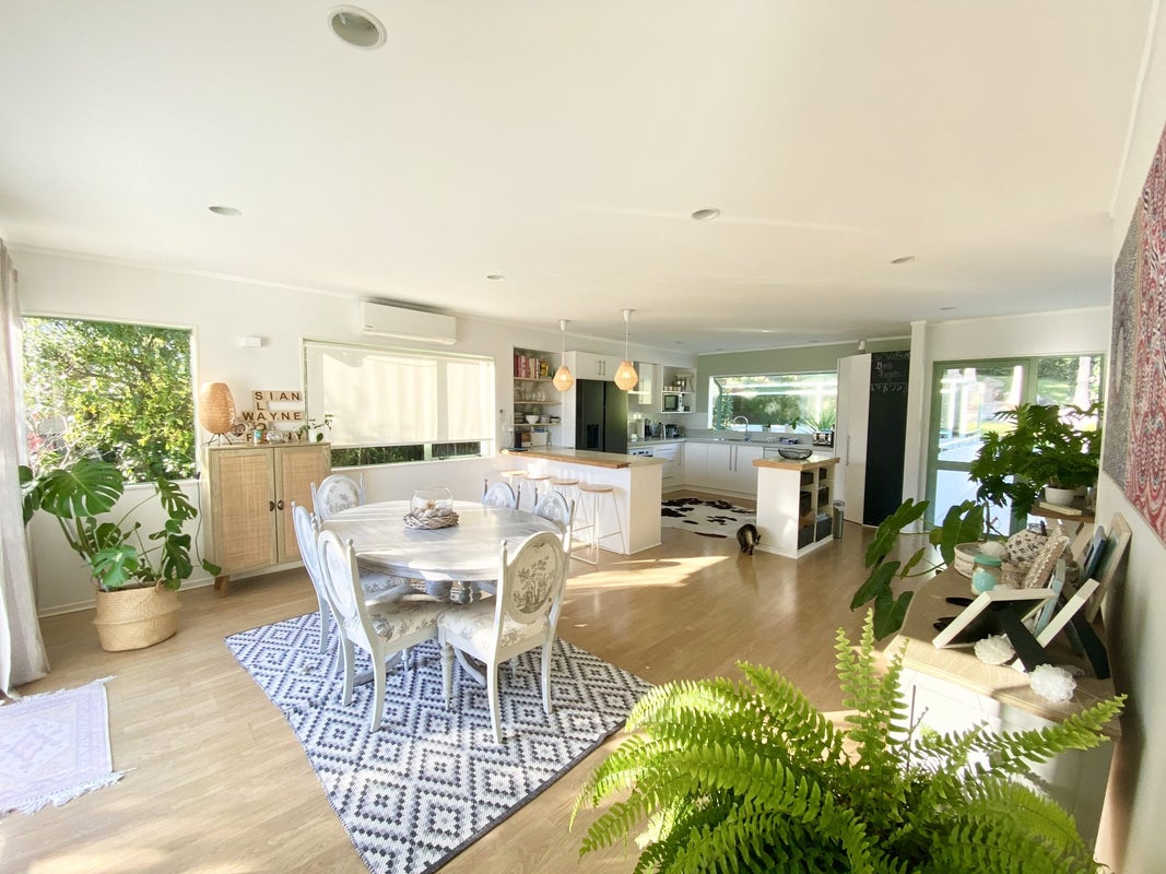 12 Shannon Place, Torbay, Auckland - Carousel 2