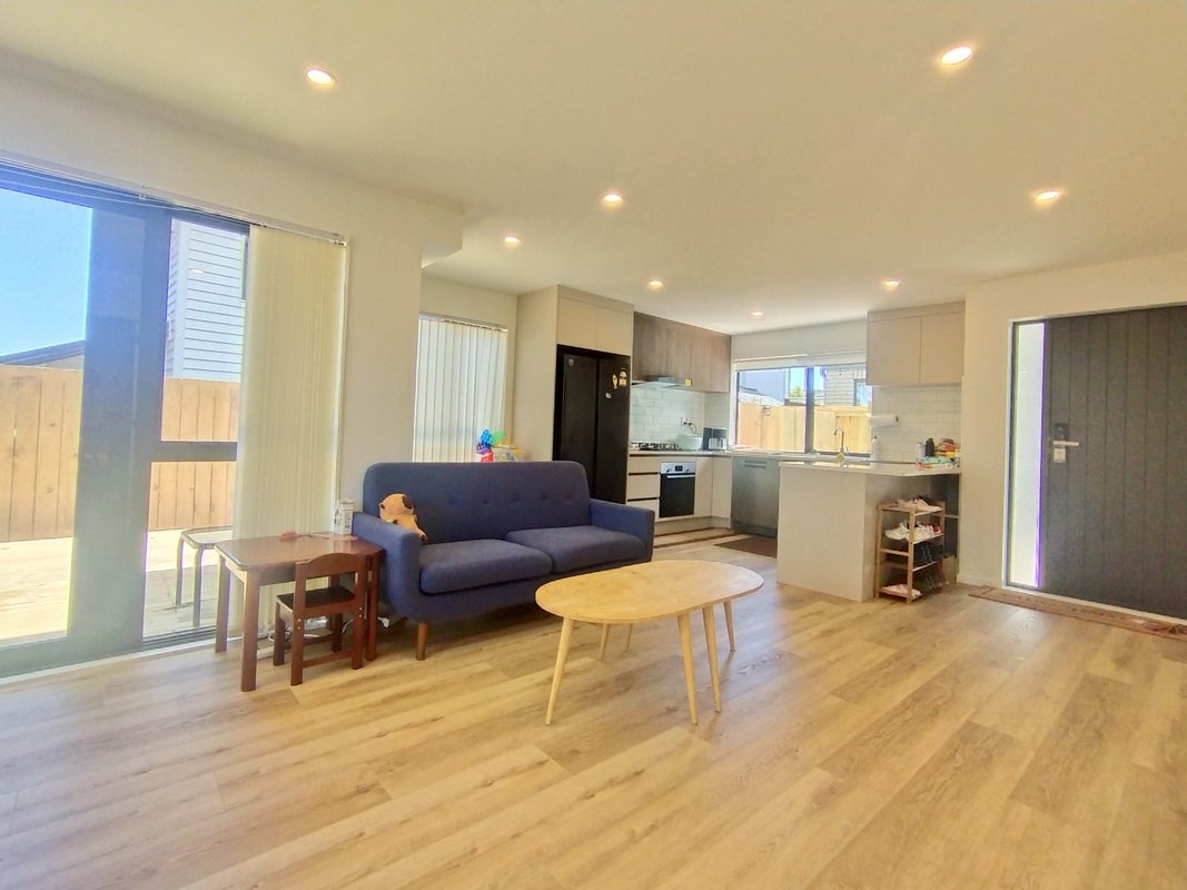 43B West Harbour Drive, West Harbour, Auckland - Carousel 2