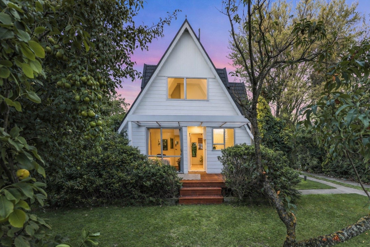 10 Grady Street, Mayfield, Blenheim - Carousel 2