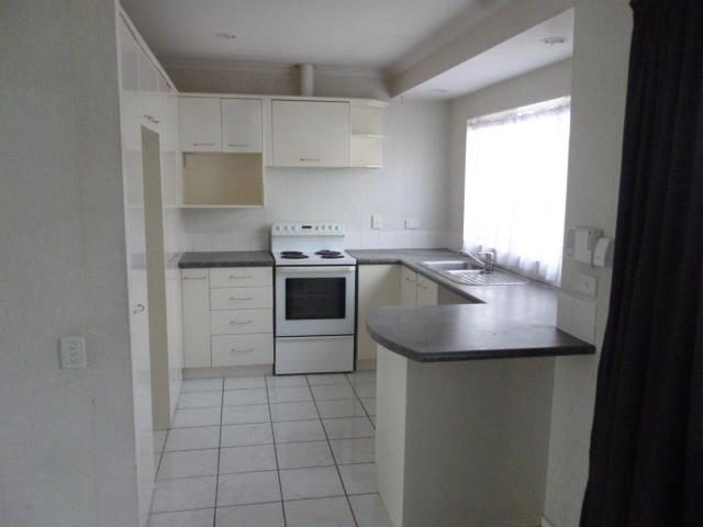 112 Bob Charles Drive, Golflands, Auckland - Carousel 2