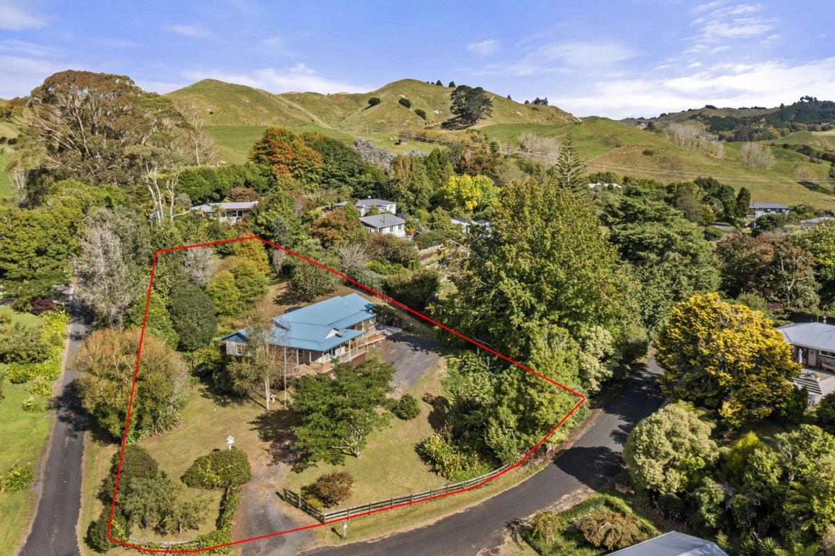 35 Glentui Lane, Whatawhata - Carousel 2