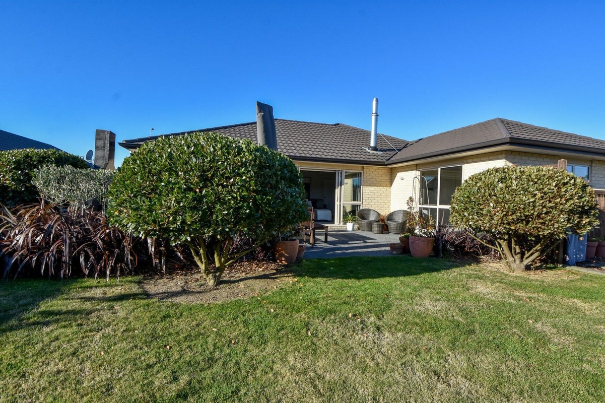 50 Armstrong Avenue, Carterton - Carousel 22