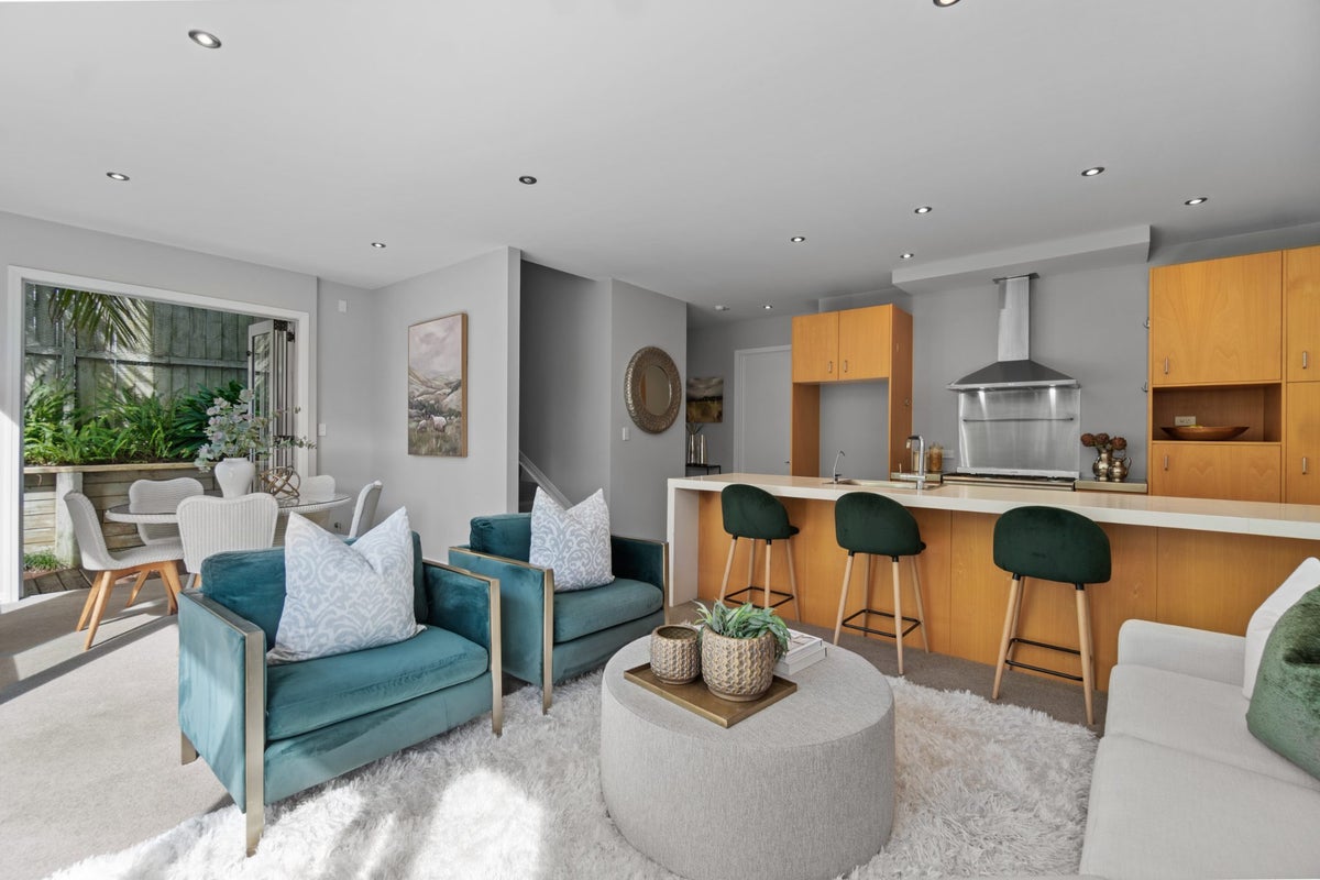 23/68 Remuera Road, Newmarket, Auckland - Carousel 1