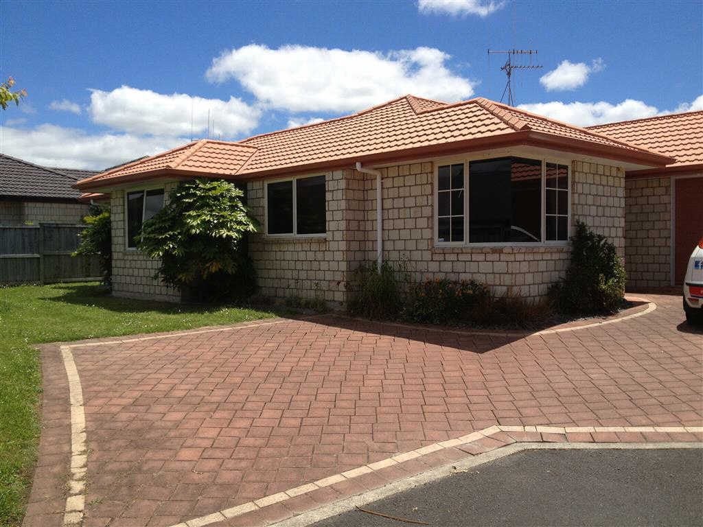 12 Merlin Close, Huntington, Hamilton - Carousel 1