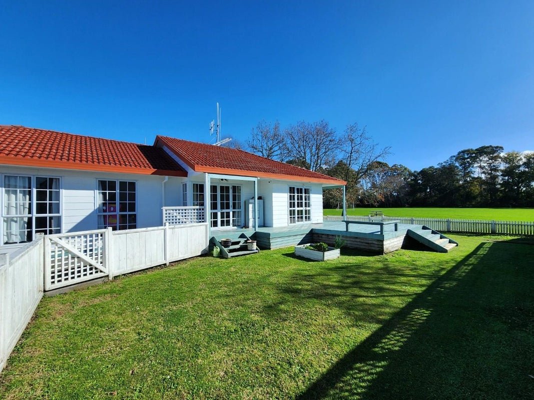 22 Cromwell Drive, Fitzroy, Hamilton - Carousel 2
