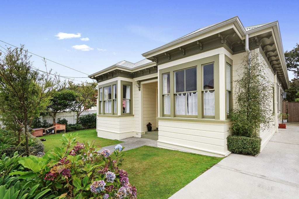 11 Campbell Street, Karori, Wellington - Carousel 2