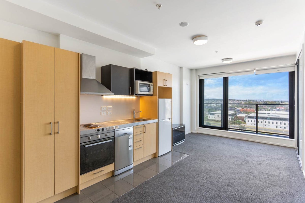 809/17 Putney Way, Manukau, Auckland - Carousel 2