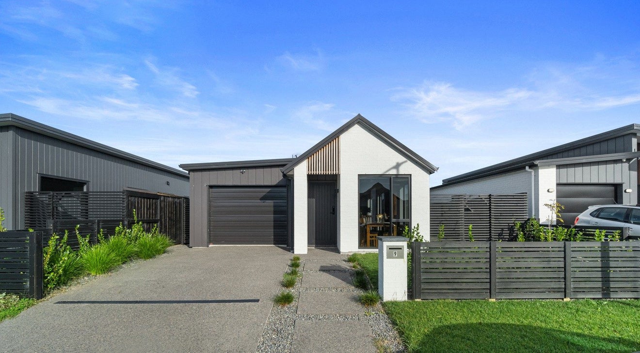 9 Gosset Avenue, Chartwell, Hamilton - Carousel 1