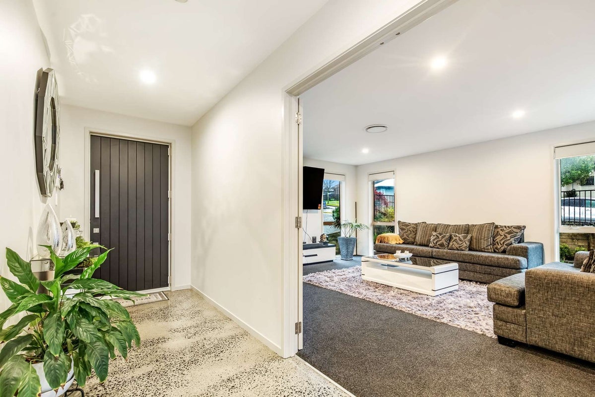 5 Meadowbank Rise, Bethlehem, Tauranga - Carousel 2