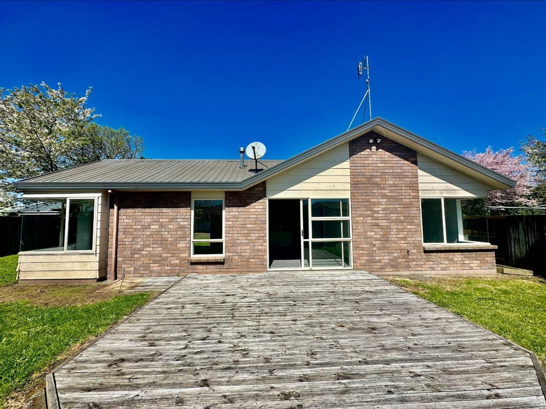 6 Kimiora Close, Fairview Downs, Hamilton - Carousel 1