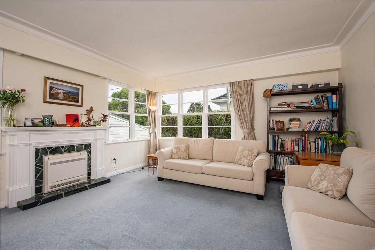 17 Izard Road, Khandallah, Wellington - Carousel 2
