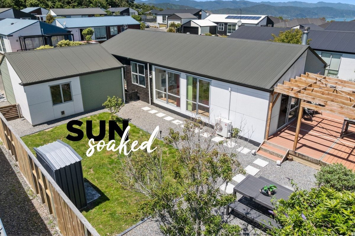 22 Otonga Heights, Maungaraki, Lower Hutt - Carousel 1
