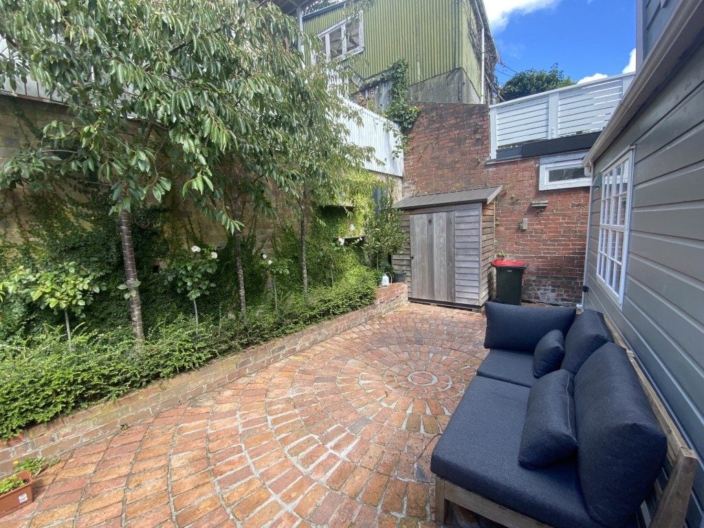 247 Tinakori Road, Thorndon, Wellington - Carousel 2