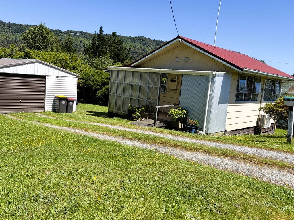 9 Ballance Street, Runanga, Runanga - Carousel 2