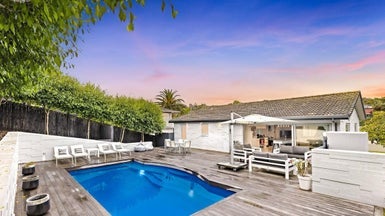 54 Maxwelton Drive, Mairangi Bay, Auckland - Carousel 1