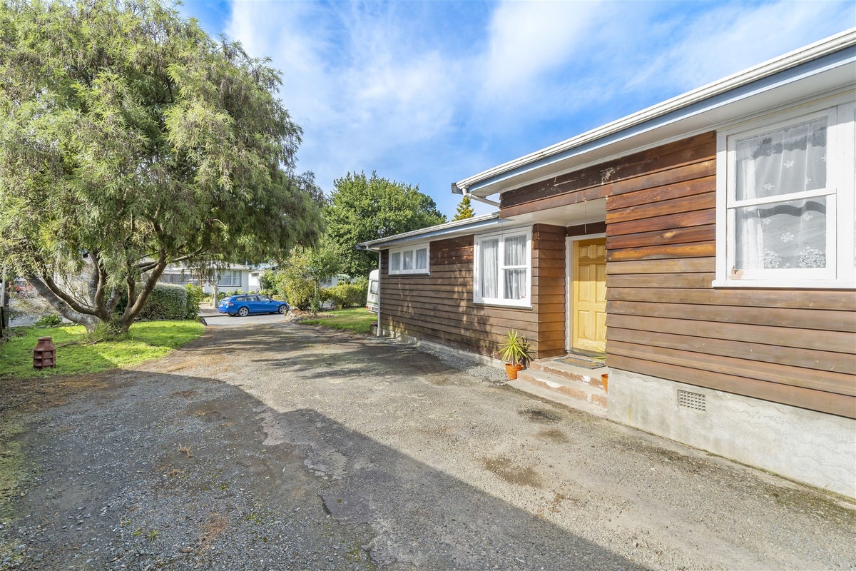 23 Molloys Road, Te Marua, Upper Hutt - Carousel 1