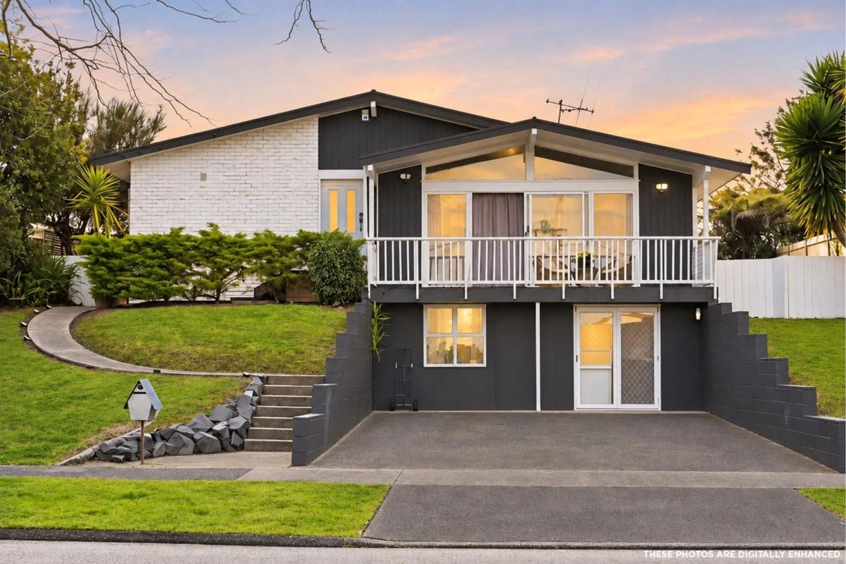 15 Garden Heights Avenue, Glenview, Hamilton, Waikato - Carousel 1