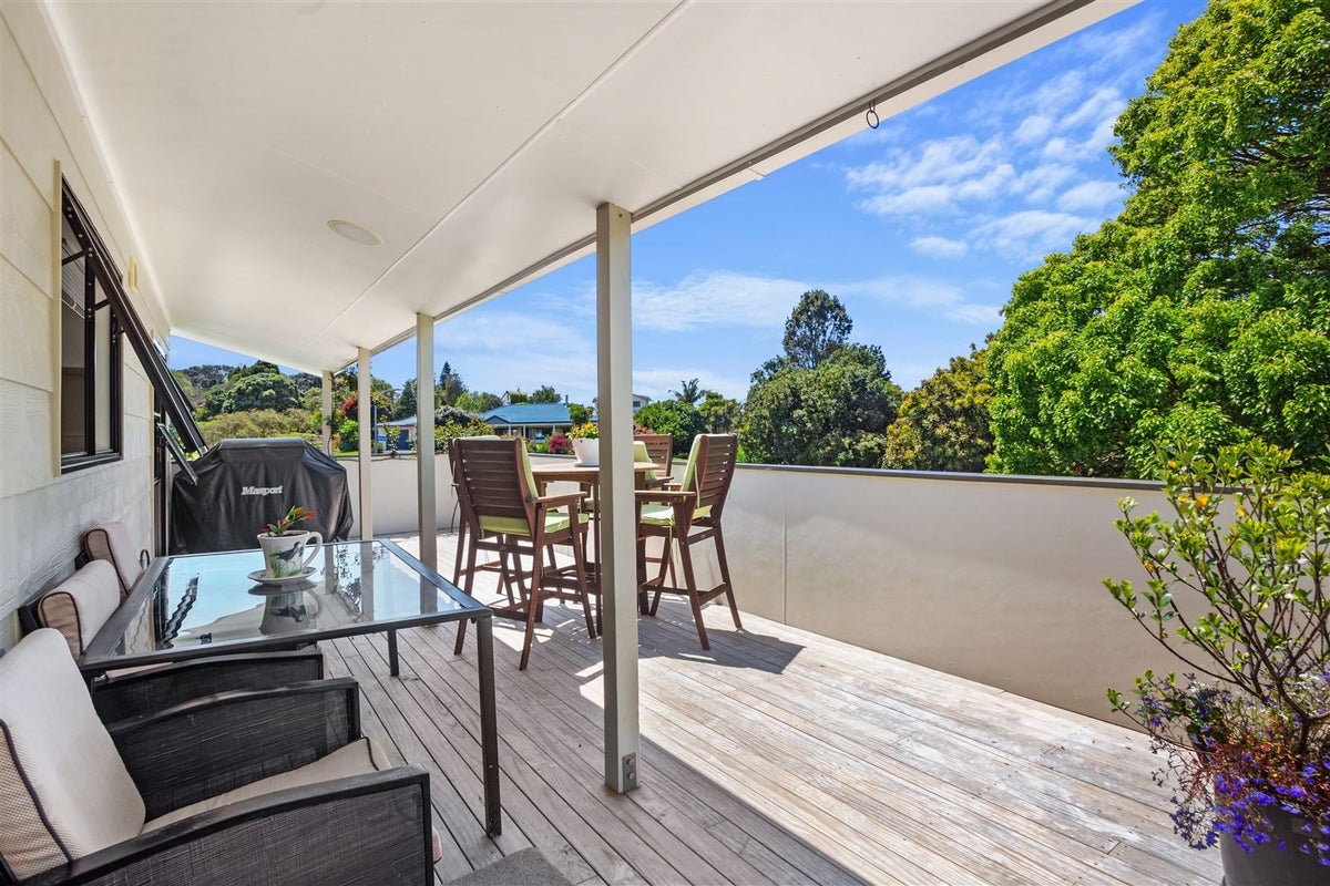 11 Pohutukawa Drive, Athenree, Katikati - Carousel 2