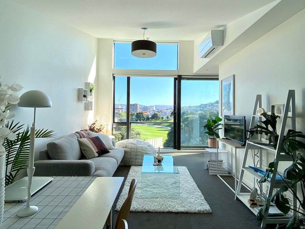 5B/21 Rugby Street, Mount Cook, Wellington - Carousel 1