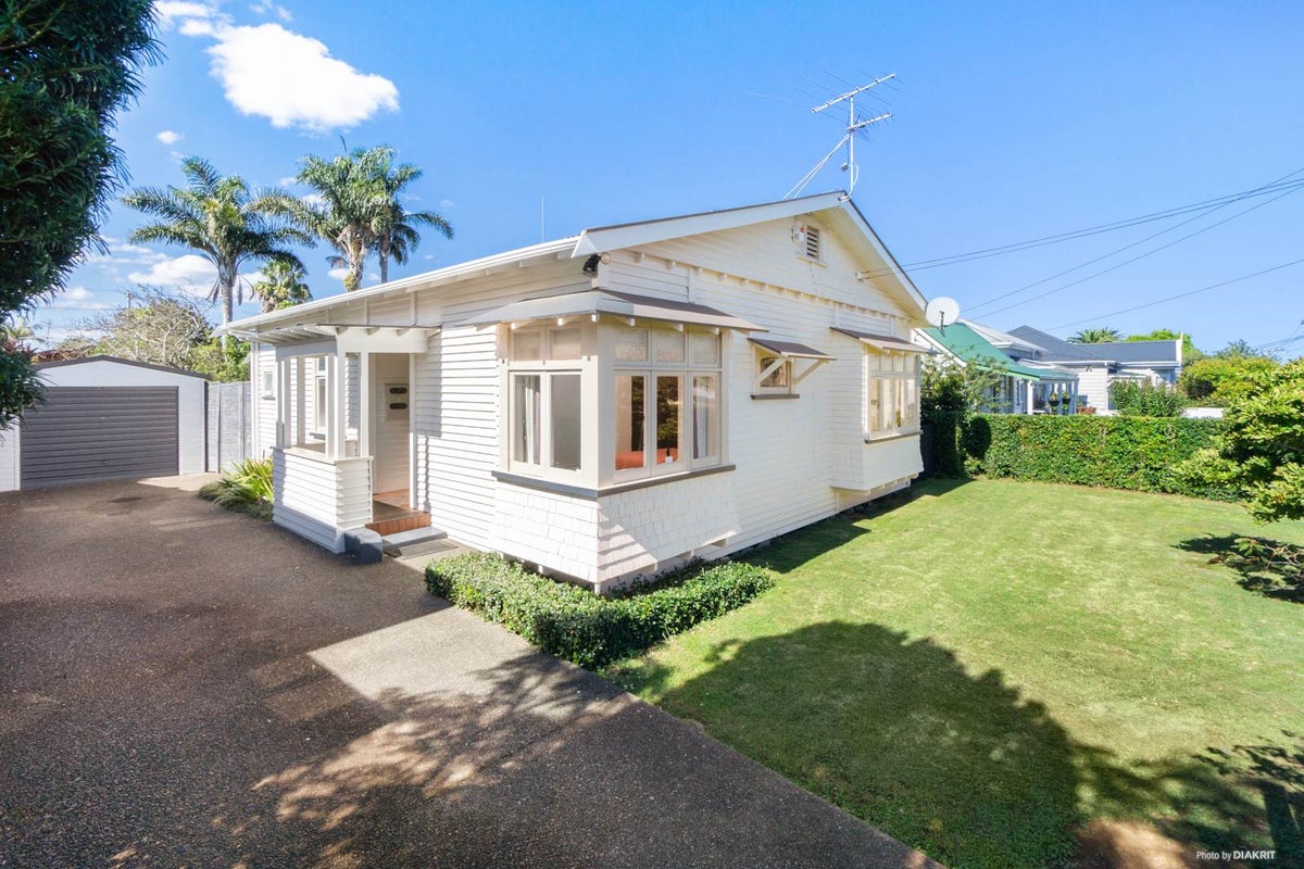 397 Onehunga Mall, Onehunga, Auckland - Carousel 1