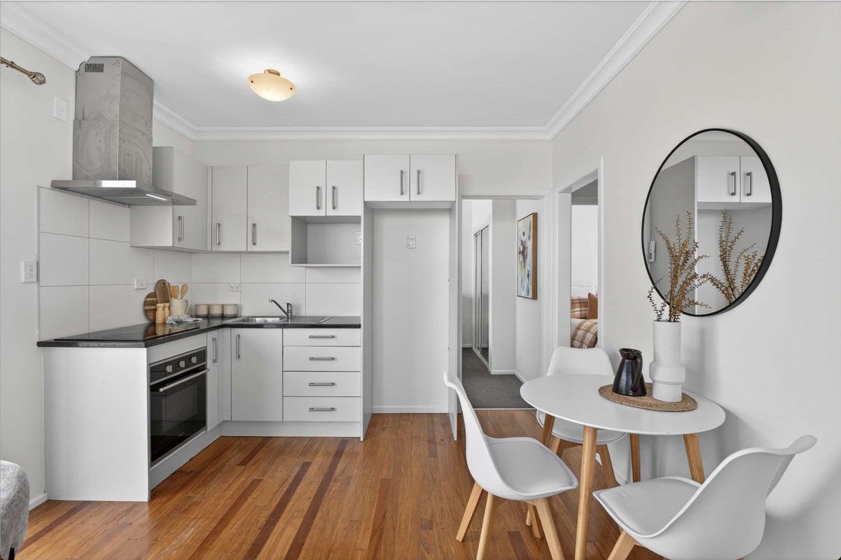 4/6 Edison Place, Kohimarama, Auckland - Carousel 2