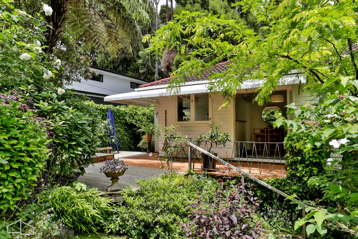 308 Huia Road, Titirangi, Auckland - Carousel 2
