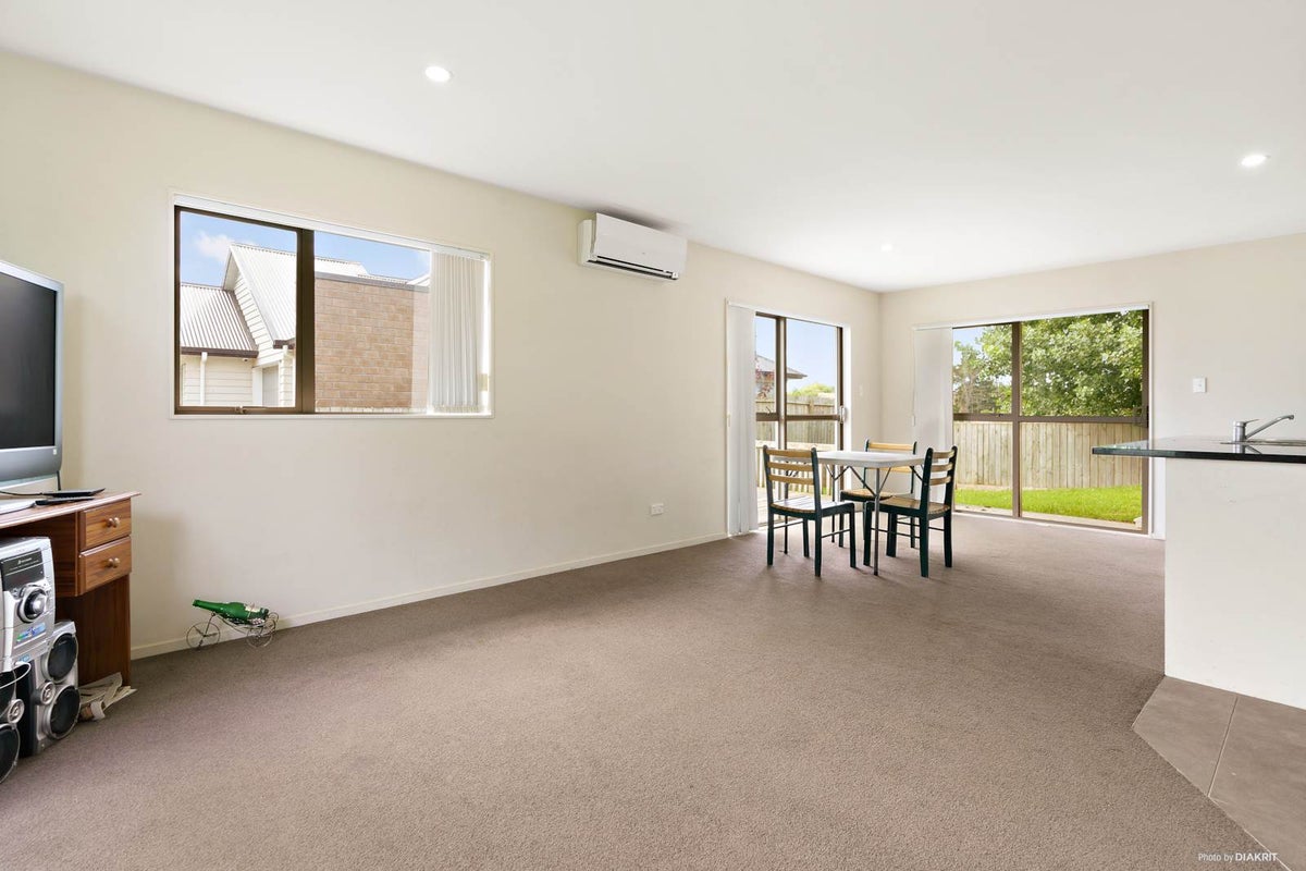 116 Popokatea Drive, Takanini, Auckland - Carousel 12