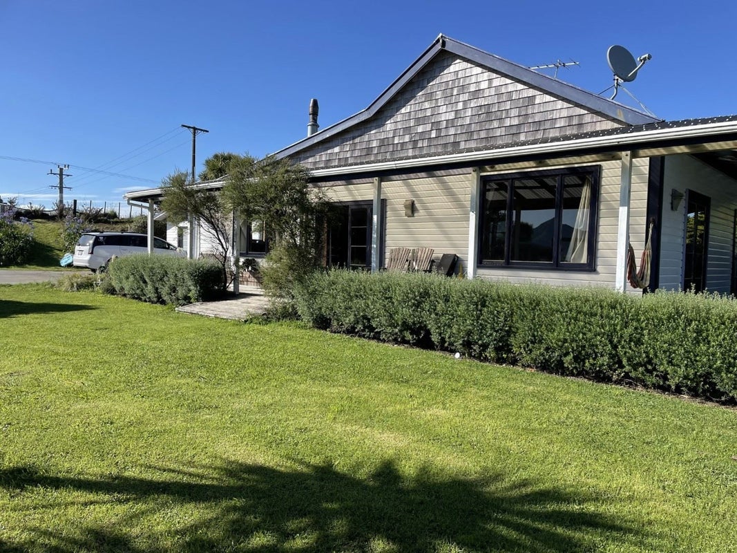 2200 South Road, Okato , New Plymouth - Carousel 22